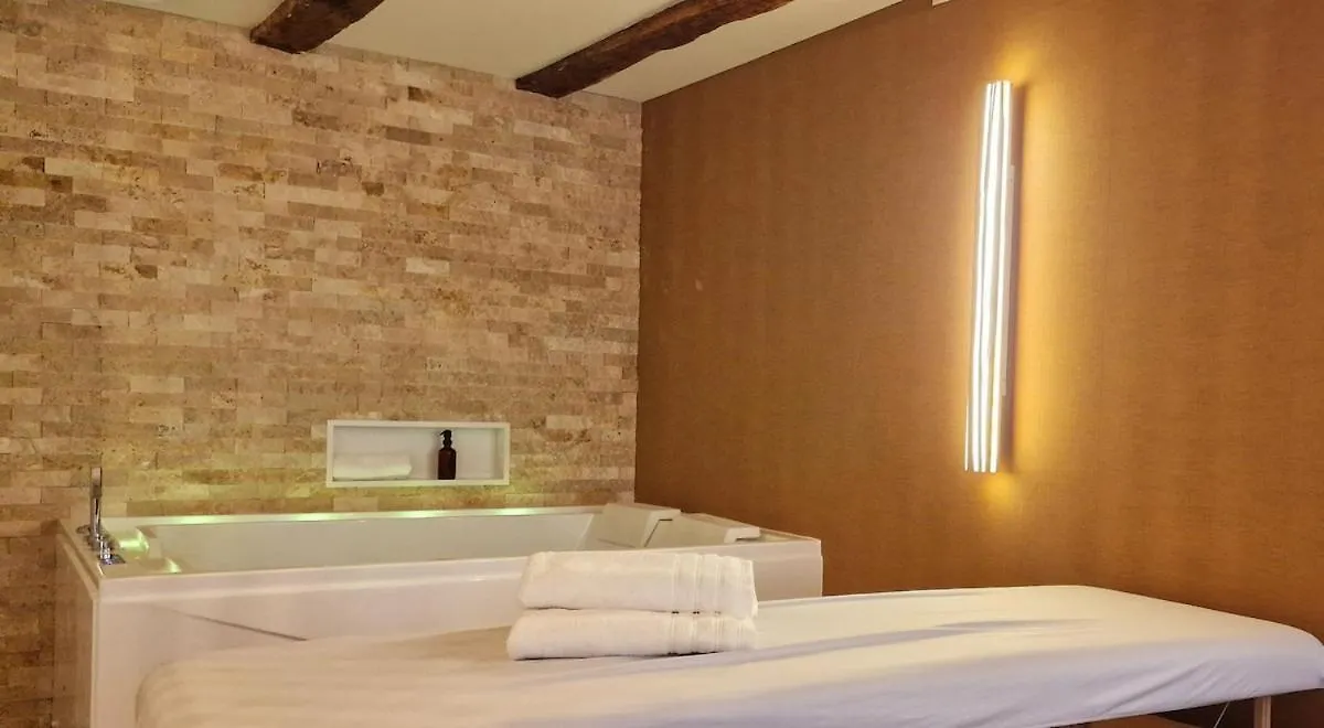 Suite Romantique, Jacuzzi & Piece Secrete Centre Ville Cahors