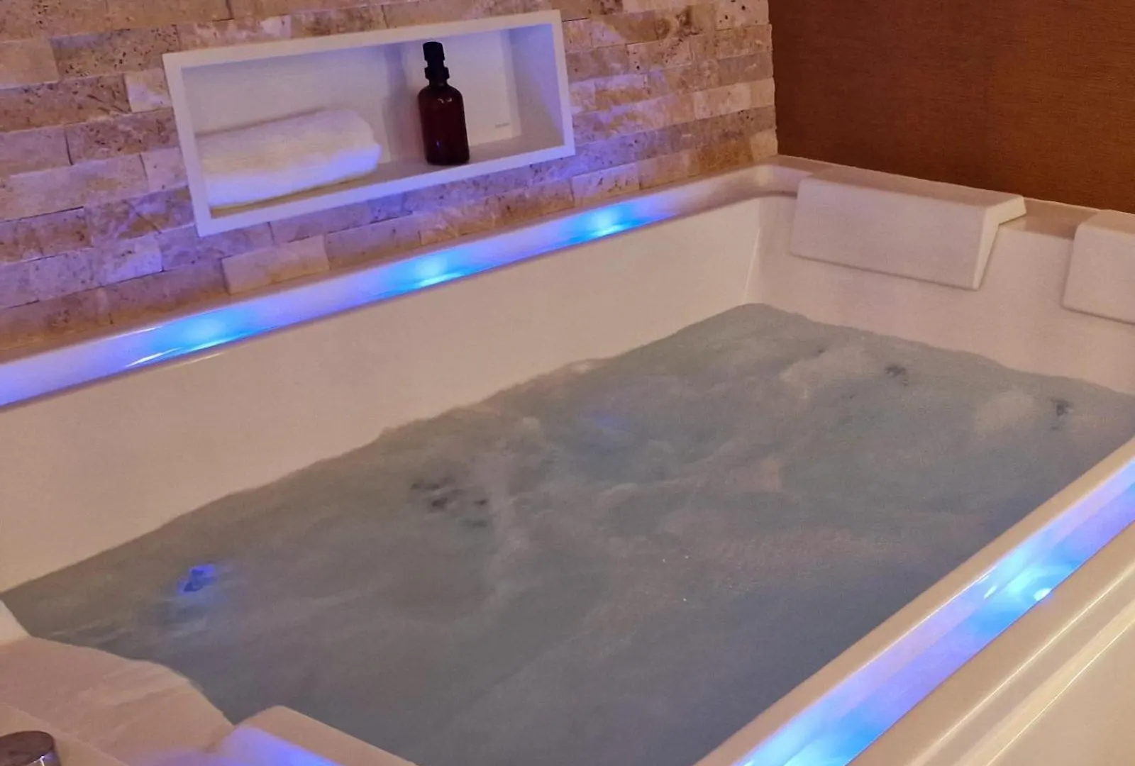 Villa Suite Romantique, Jacuzzi & Piece Secrete Centre Ville Cahors Fransa